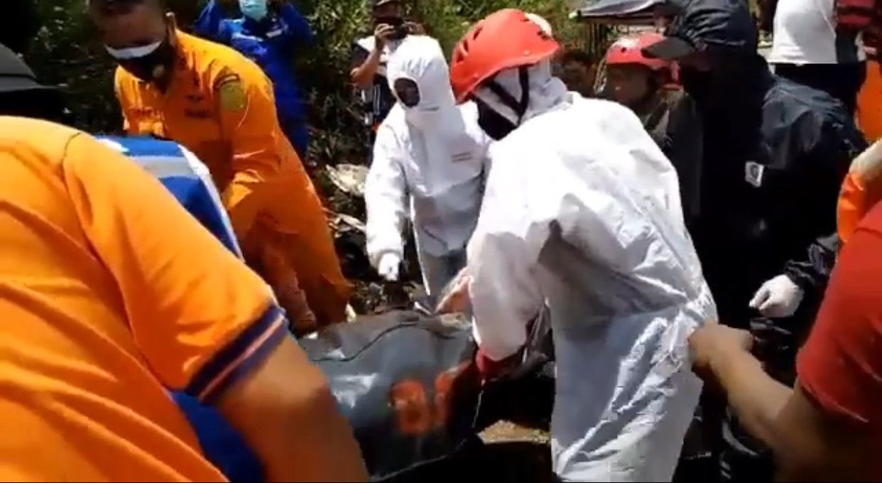 Setelah 3 Hari Pencarian, Korban Tenggelam Behasil Di Evakusi Tim SAR Gabungan