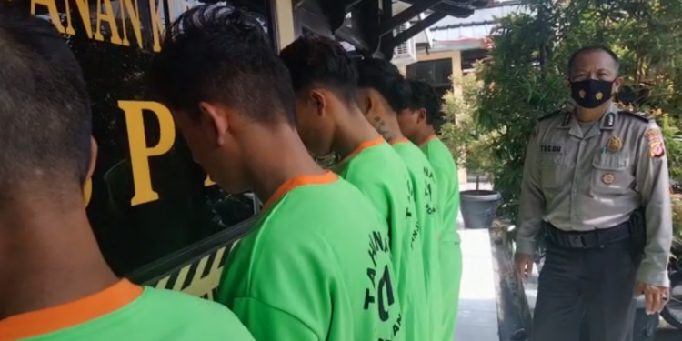 Polisi Tembak Kaki Salah Satu Geng Motor, Sebelumnya Warga Dibacok Geng Motor Hampir Tewas