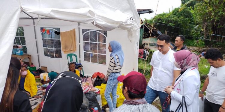 Glafidsya Aesthetic Clinic Peduli Gempa Cianjur, Owner Turun Langsung Bagikan Sembako serta Cek Kesehatan Pengungsi