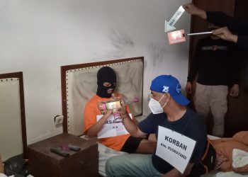 42 Reka Ulang Adegan Pembunuhan Pasangan Sejenis di Gelar Polsek Pacet Cianjur